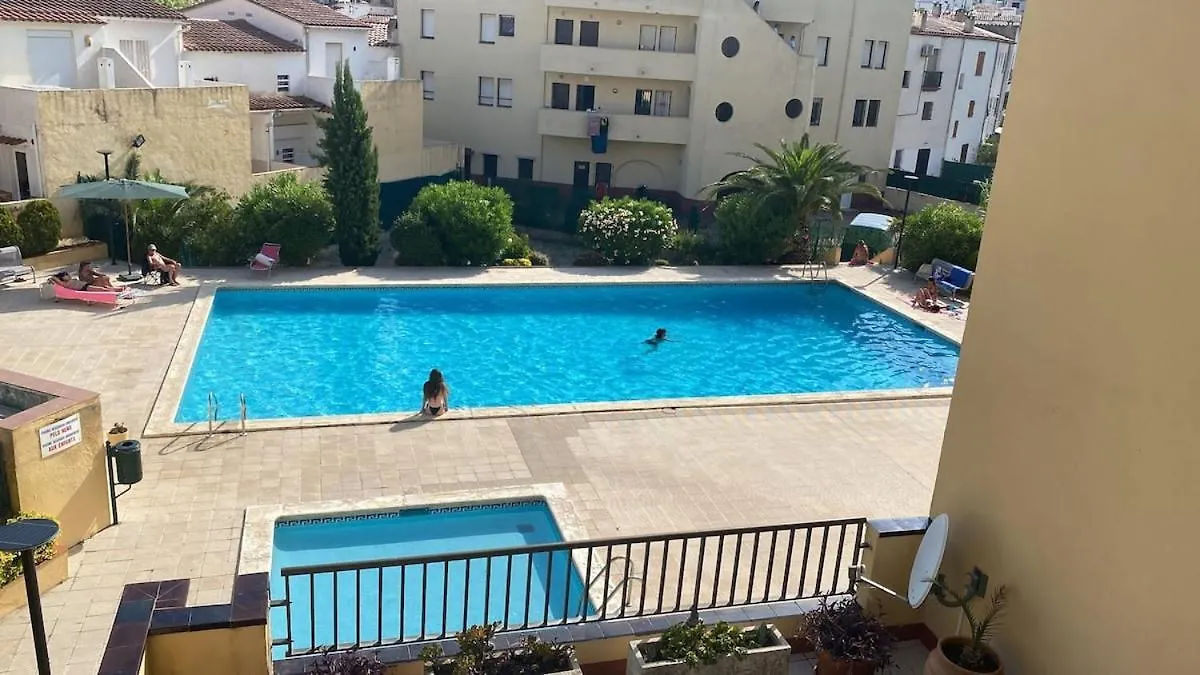 Apartamento A 100 Mts Playa,Con Dos Piscinas L' Escala